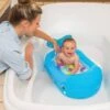 Baignoire Gonflable Baleine - INFANTINO Bleu - Infantino -Petite Vie Soldes baignoire gonflable baleine infantino