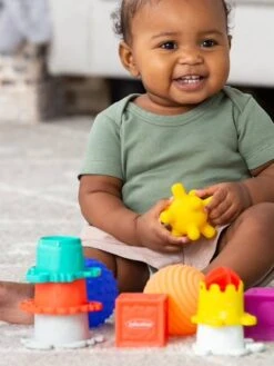 Coffret Balles, Cubes Et Gobelets Infantino Multicolore - Infantino -Petite Vie Soldes coffret balles cubes et gobelets infantino 3