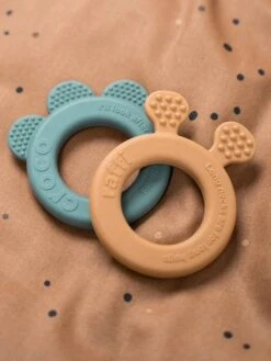 Doudou Plat Attache Sucette - DONE BY DEER Moutarde - Done By Deer -Petite Vie Soldes doudou plat attache sucette done by deer 3