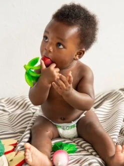 Jouet De Dentition Mery La Cerise - OLI & CAROL Rouge - Oli Et Carol -Petite Vie Soldes jouet de dentition mery la cerise oli carol 4