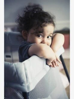 Lit Parapluie Light BABYBJORN Noir - Baby Bjorn -Petite Vie Soldes lit parapluie light babybjorn 3