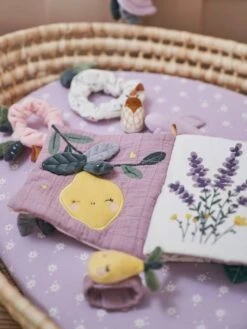 Livre D'activités En Gaze De Coton DOUCE PROVENCE Violet - Douce Provence - Vertbaudet -Petite Vie Soldes livre dactivites en gaze de coton douce provence 1