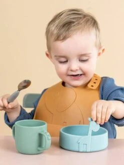 Lot De 2 Bavoirs Avec Récupérateur DONE BY DEER Peekaboo Eléphant En Silicone Vert Clair + Vert Foncé - Done By Deer -Petite Vie Soldes lot de 2 bavoirs avec recuperateur done by deer peekaboo elephant en silicone 1