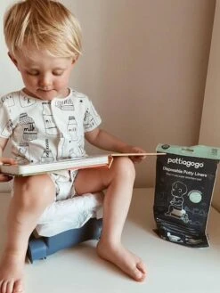 Lot De 20 Sacs Jetables Pour Pot D’hygiène Pliable POTTIAGOGO Blanc - Pottiagogo -Petite Vie Soldes lot de 20 sacs jetables pour pot dhygiene pliable pottiagogo 2