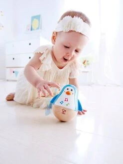 Pingouin Culbuto Musical HAPE Bleu - Hape -Petite Vie Soldes pingouin culbuto musical hape 2