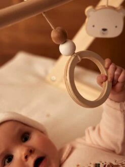 Portique D'éveil Base Triangle En Bois FSC® Beige - Vertbaudet -Petite Vie Soldes portique deveil base triangle en bois fsc 2