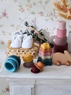 Pyramide D'étoiles à Empiler En Silicone Multicolor - Vertbaudet -Petite Vie Soldes pyramide detoiles a empiler en silicone 3